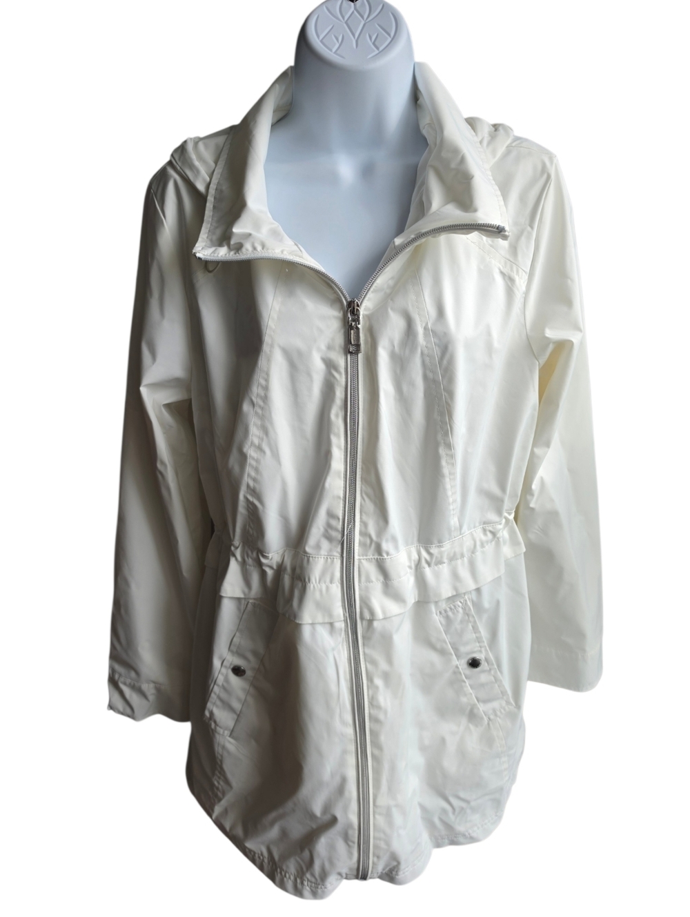 Vince Camuto Lightweight White Windbreaker Jacket Size M